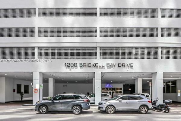 The Club At Brickell Bay, 1200 Brickell Bay Dr #1518, Miami, Florida 33131, image 2