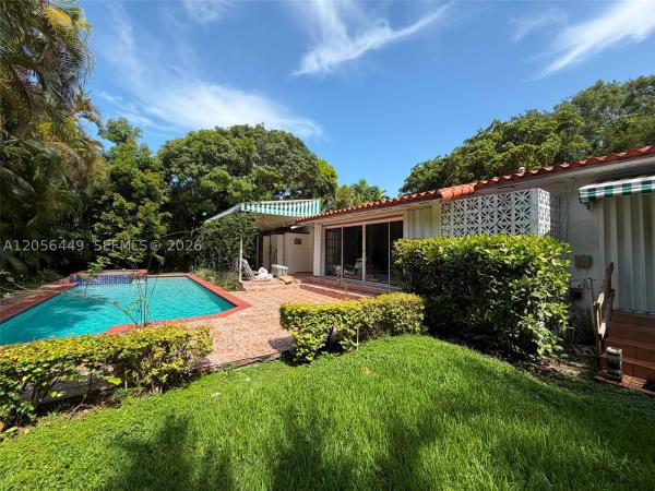 Coral Gables Country Club, 1540 Dorado Ave, Coral Gables, Florida 33146, image 1