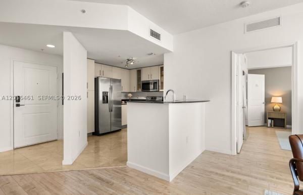 North Bay Village, Florida 33141, image 1