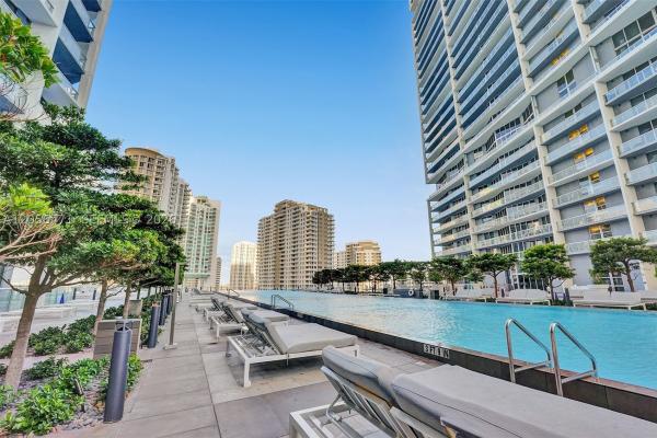 Icon Brickell Tower 1, 475 Brickell Ave #2708, Miami, Florida 33131, image 2