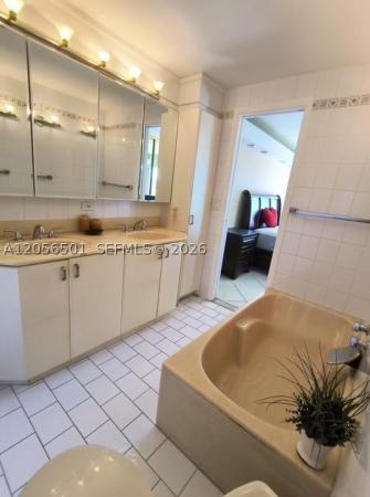 La Canadienne, 3545 NE 167th St #408, North Miami Beach, Florida 33160, image 1