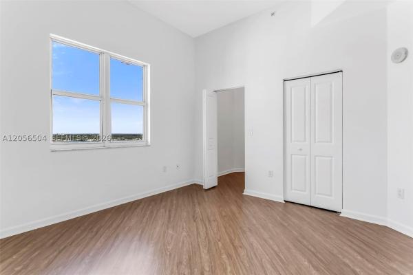 360, 7900 Harbor Island Dr #PH-19, North Bay Village, Florida 33141, image 1