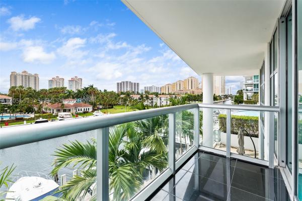 The Atrium At Aventura, 3131 NE 188th St #1-301, Aventura, Florida 33180, image 3