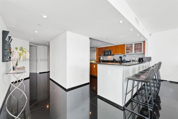 The Atrium At Aventura, 3131 NE 188th St #1-301, Aventura, Florida 33180, image 2