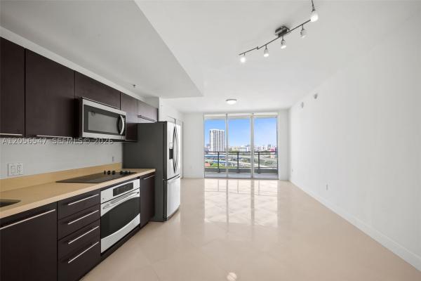The Ivy At Riverfront, 90 SW 3rd St #1608, Miami, Florida 33130, image 1