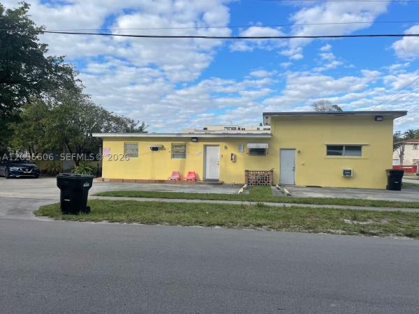 Dixianna Villas, 12610 NE 11th Ave, North Miami, Florida 33161, image 3