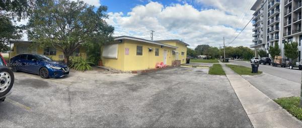 Dixianna Villas, 12610 NE 11th Ave, North Miami, Florida 33161, image 1