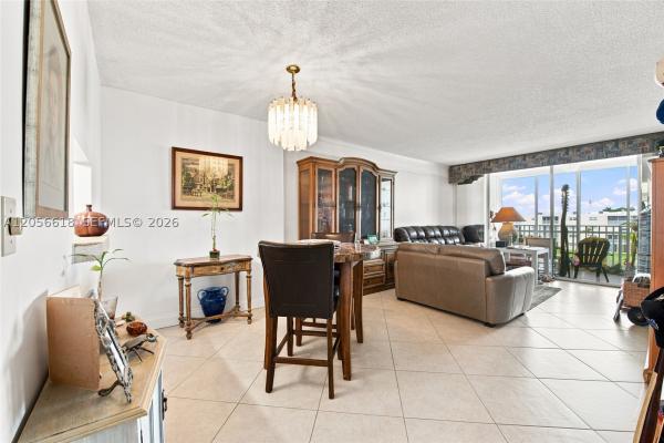 Meadowbrook Lakes, 1025 SE 2nd Ave #406, Dania Beach, Florida 33004, image 3