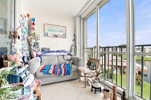 Meadowbrook Lakes, 1025 SE 2nd Ave #406, Dania Beach, Florida 33004, image 1