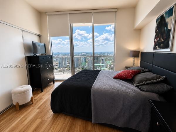 Opera Tower, 1750 N Bayshore Dr #5614, Miami, Florida 33132, image 2