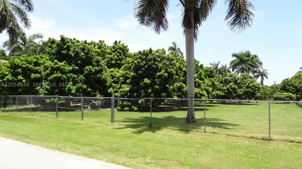 4 Av NE 152nd St, Unincorporated Dade County, Florida 33162, image 3