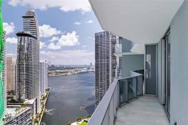 77 SE 5th St #4106, Miami, Florida 33131, image 1