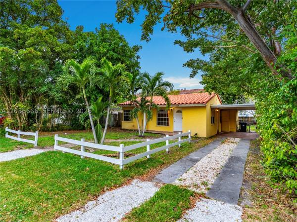 Lake Ridge, 1125 NE 10th Ave, Fort Lauderdale, Florida 33304, image 1