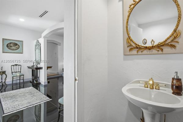 Biscayne Bay, 440 Tivoli Ave, Coral Gables, Florida 33143, image 3