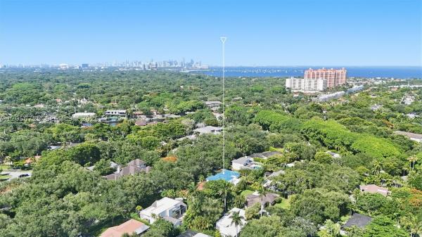 Biscayne Bay, 440 Tivoli Ave, Coral Gables, Florida 33143, image 2