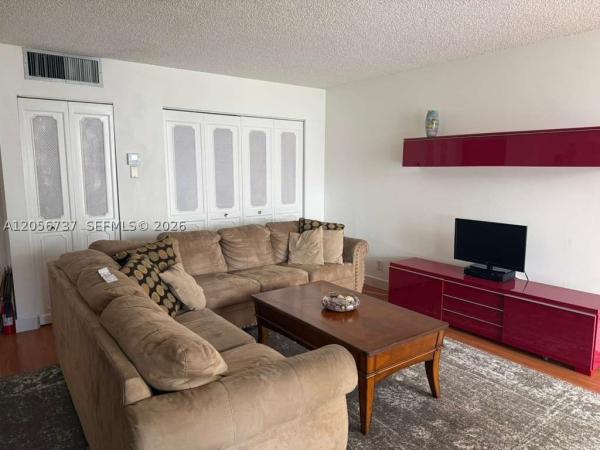 Plaza Of The Americas, 17011 N Bay Rd #709, Sunny Isles Beach, Florida 33160, image 3