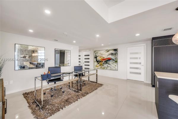 Icon Brickell Tower 2, 495 Brickell Ave #3702, Miami, Florida 33131, image 3