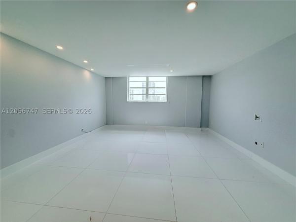 Oceanview A, 19390 Collins Ave #907, Sunny Isles Beach, Florida 33160, image 3