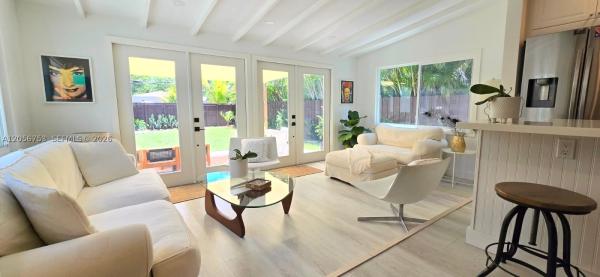Croissant Park River, 712 SW 9th St #1, Fort Lauderdale, Florida 33315, image 2