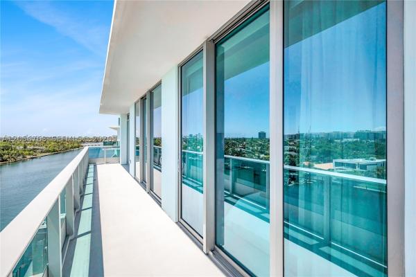 Bay Harbor Islands Residential, 9201 E Bay Harbor Dr #PH809, Bay Harbor Islands, Florida 33154, image 3
