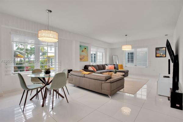 The Carlyle Deco Hotel, 1250 Ocean Dr #2N, Miami Beach, Florida 33139, image 3
