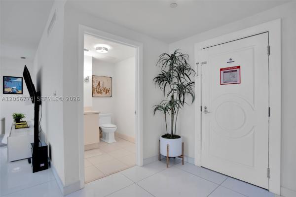 The Carlyle Deco Hotel, 1250 Ocean Dr #2N, Miami Beach, Florida 33139, image 2