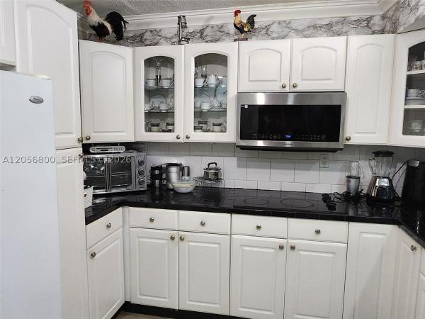 Commodore Plaza Tower, 2750 NE 183rd St #1701, Aventura, Florida 33160, image 3