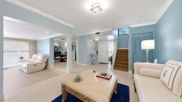 635 NW 97th Pl, Unincorporated Dade County, Florida 33172, image 3