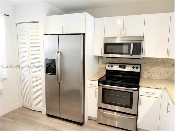 Colony Point, 1000 Colony Point Cir #308, Pembroke Pines, Florida 33026, image 3