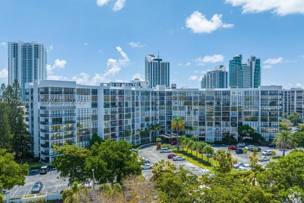 Oceanview Park, 800 Parkview Dr #410, Hallandale Beach, Florida 33009, image 2
