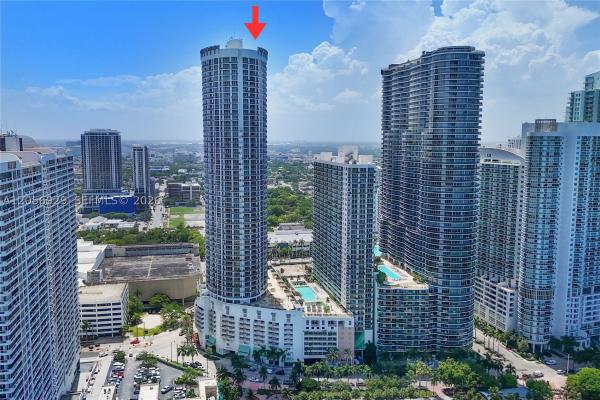 Opera Tower, 1750 N Bayshore Dr #3310, Miami, Florida 33132, image 2