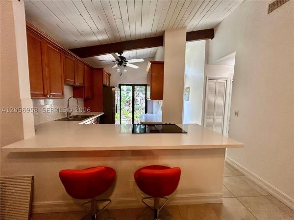 151 Essex Rd #4-30, Hollywood, Florida 33024, image 3