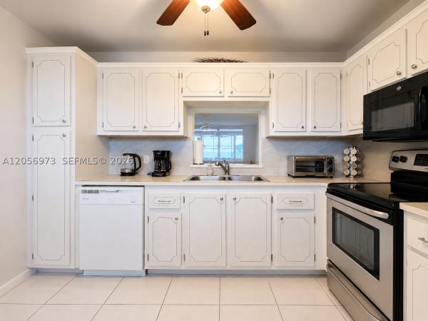 Meadowbrook Towers, 301 NE 14th Ave #507, Hallandale Beach, Florida 33009, image 3