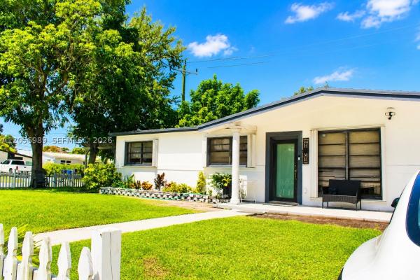 Heritage Homes, 7061 Moseley St, Hollywood, Florida 33024, image 2