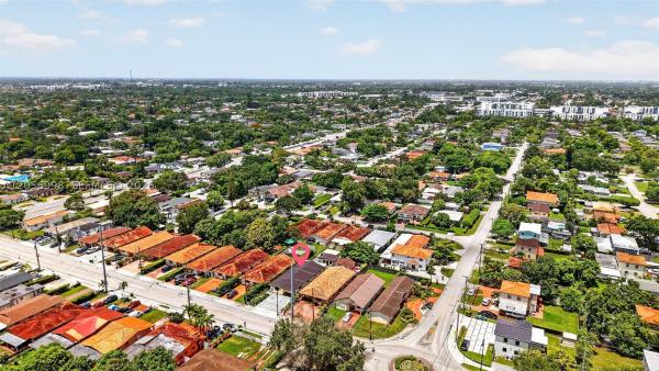 2216 SW 62nd Ave, Unincorporated Dade County, Florida 33155, image 1