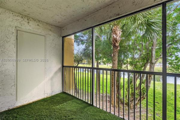 Oakland Forest Club, 3021 N Oakland Forest Dr #208, Oakland Park, Florida 33309, image 3