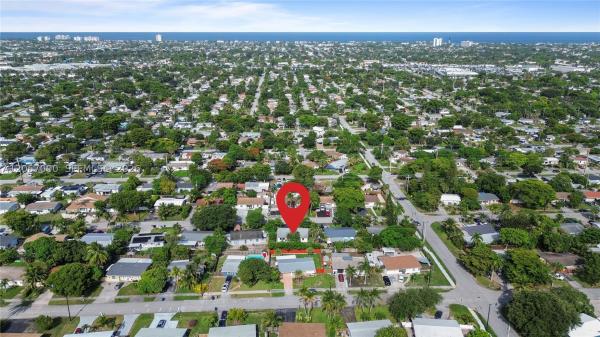 Cresthaven, 3021 NE 11th Ter, Pompano Beach, Florida 33064, image 2