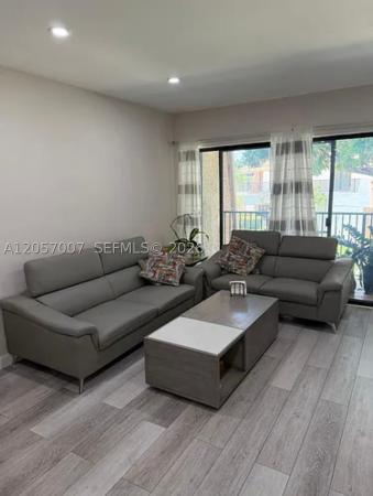 Sunrise Point, 8261 SW 128th St #203, Pinecrest, Florida 33156, image 3