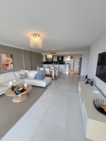 Commodore Club South, 199 Ocean Lane Dr #1206, Key Biscayne, Florida 33149, image 2
