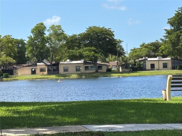 Berkley House Of Carriage Hills, 100 Ashbury Rd #107, Hollywood, Florida 33024, image 1
