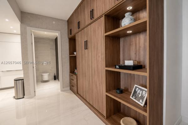300 Biscayne Boulevard Way #3109W, Miami, Florida 33131, image 1