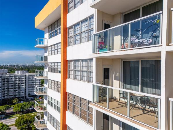 1301 NE Miami Gardens Dr #1523W, Unincorporated Dade County, Florida 33179, image 2