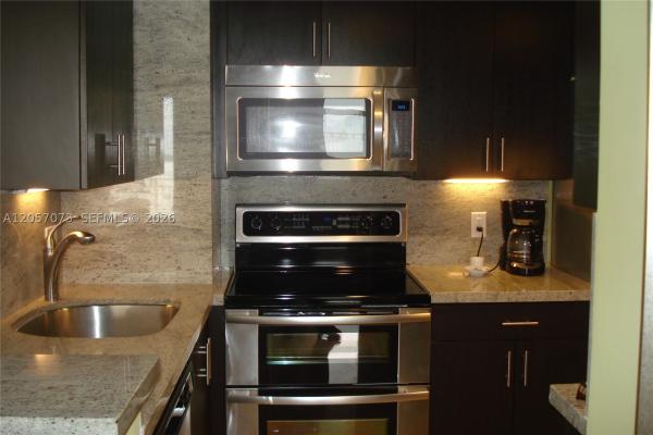 Isola, 770 Claughton Island Dr #2010, Miami, Florida 33131, image 2