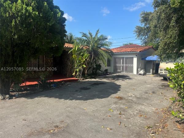 Miami, Florida 33135, image 1