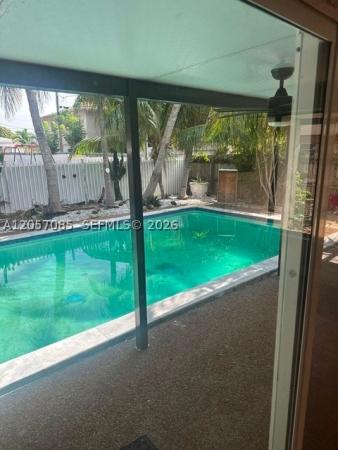 Miami, Florida 33135, image 2