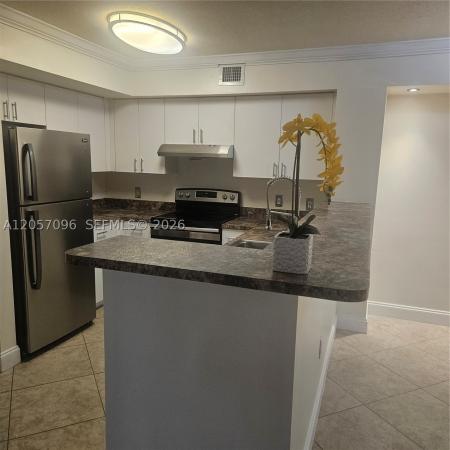 St Andrews At Miramar, 12124 Saint Andrews Pl #107, Miramar, Florida 33025, image 2