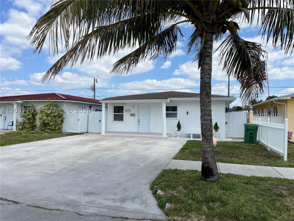 10571 SW 27th St, Unincorporated Dade County, Florida 33165, image 1