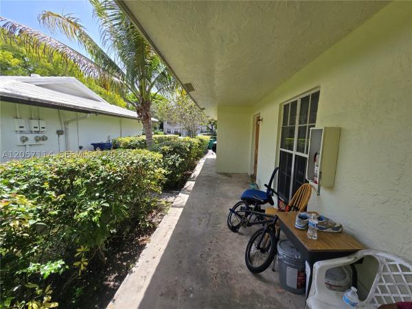Castlewood, 3735 NW 116th Ter #1-4, Coral Springs, Florida 33065, image 2