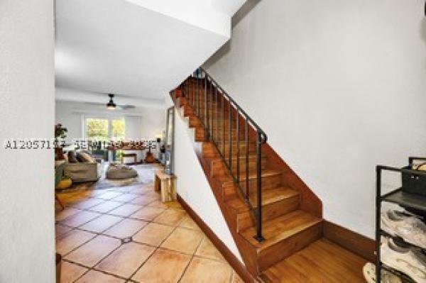 Villas Of Pinecrest, 6709 N Kendall Dr #219, Pinecrest, Florida 33156, image 3