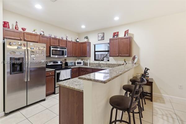 15585 SW 176th Ter, Unincorporated Dade County, Florida 33187, image 1